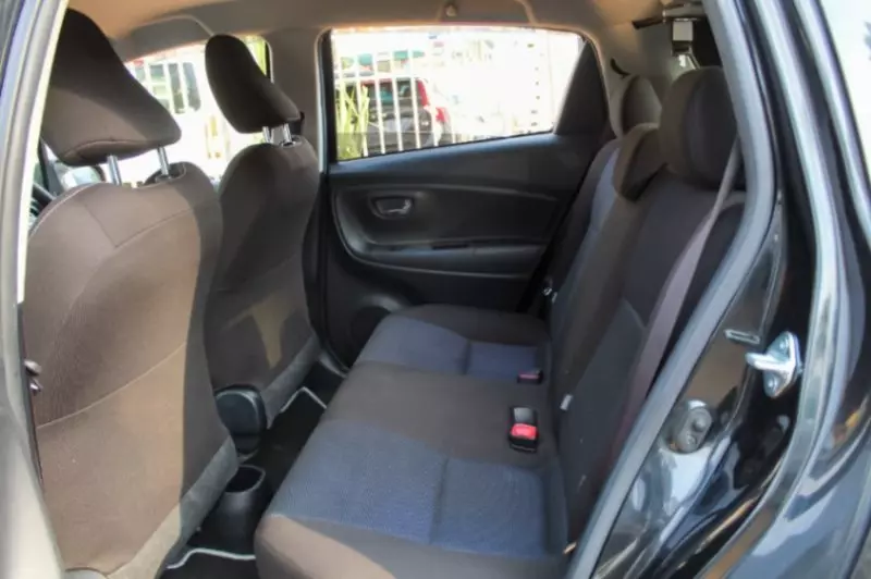 Toyota Vitz   - 2018