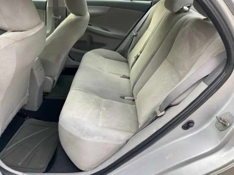 Toyota Corolla   - 2009