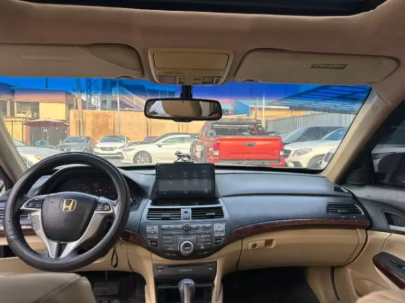 Honda Accord Crosstour   - 2011