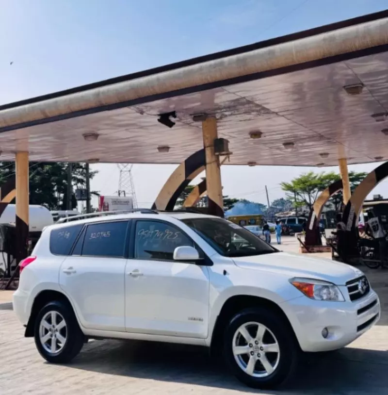 Toyota RAV4   - 2008