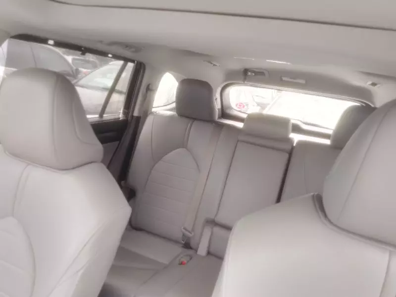 Toyota Highlander   - 2020