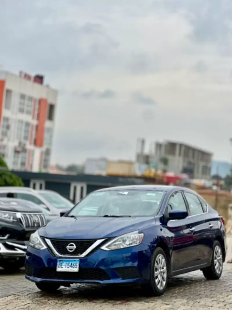 Nissan Altima   - 2019
