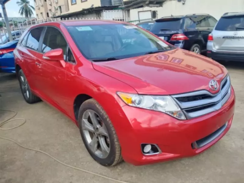 Toyota Venza   - 2014