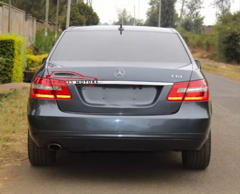 Mercedes-Benz A-class   - 2010