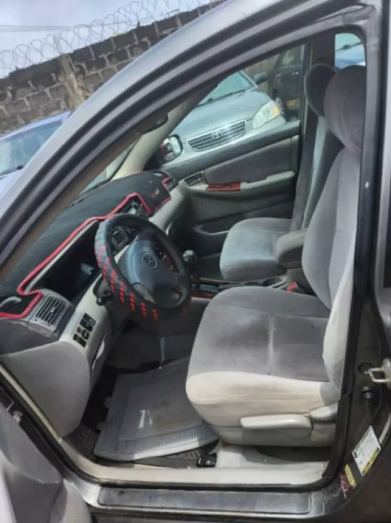 Toyota Corolla   - 2013