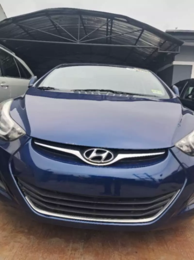 Hyundai Elantra   - 2016