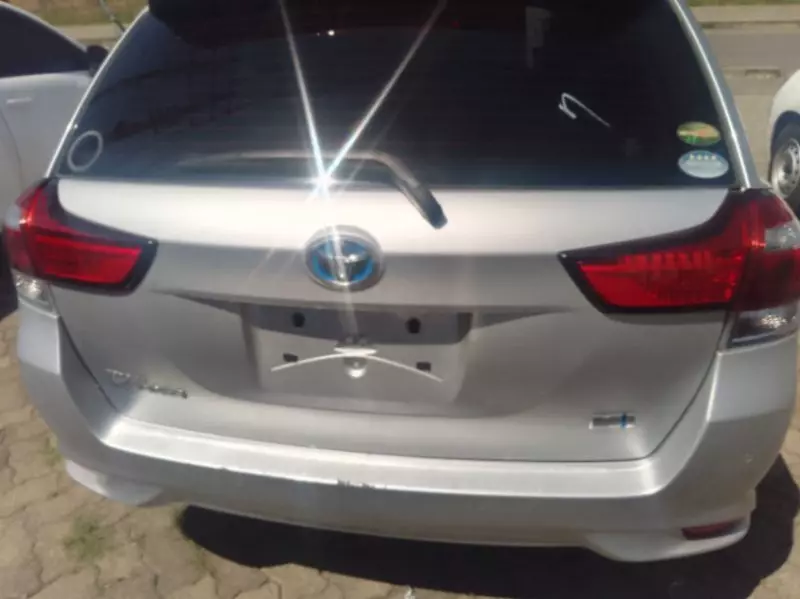 Toyota Fielder    - 2015