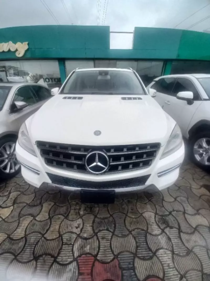 Mercedes-Benz ML 350   - 2012