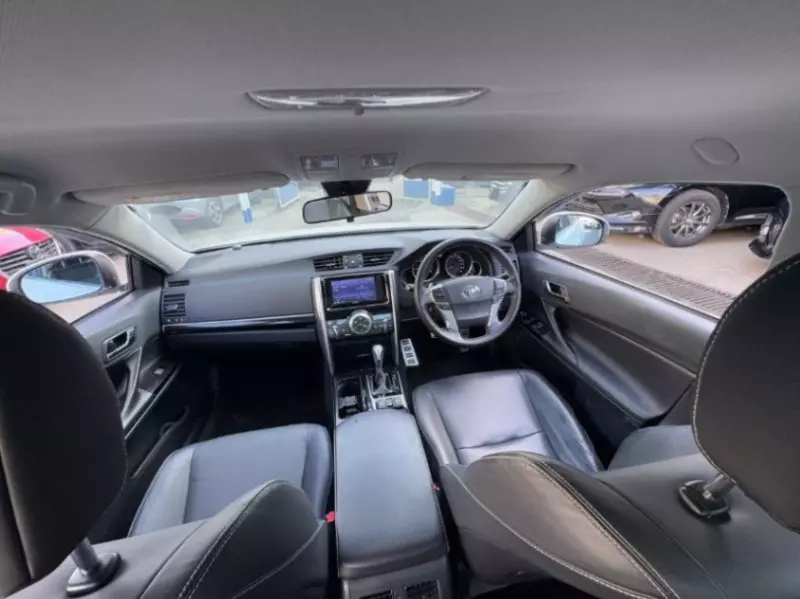 Toyota Mark X   - 2017
