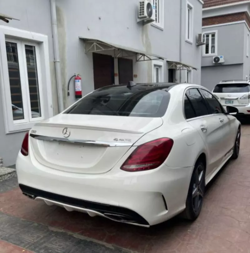 Mercedes-Benz C 300   - 2016