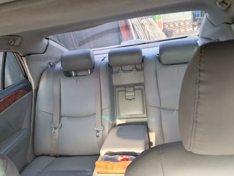 Toyota Avalon   - 2006