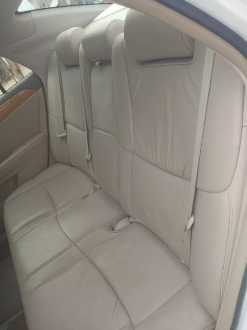 Toyota Avalon - 2005