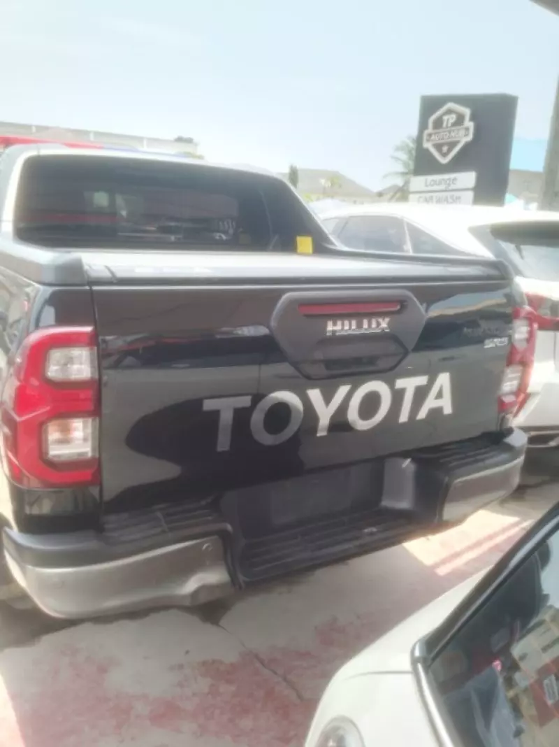 Toyota Hilux - 2022