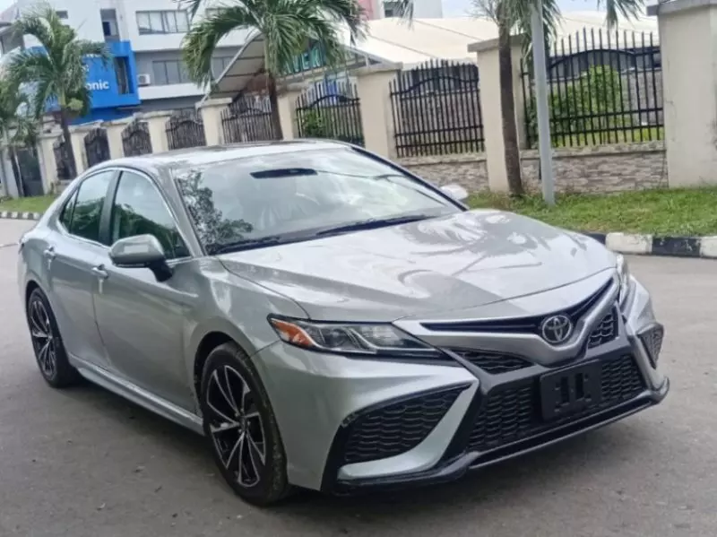Toyota Camry   - 2021