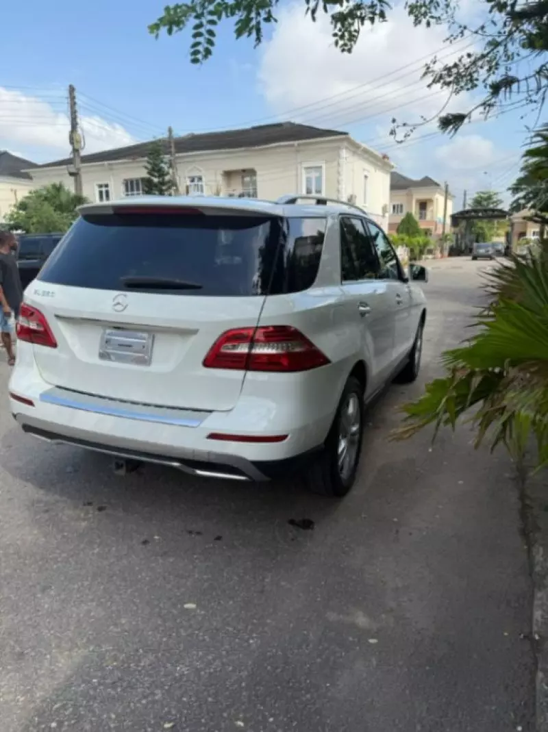 Mercedes-Benz ML 350   - 2012