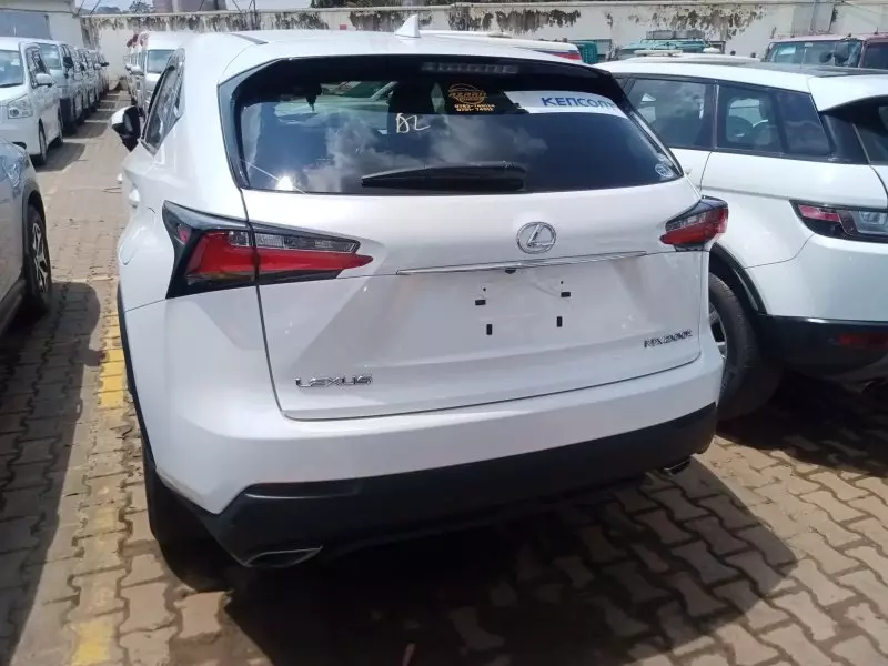 Lexus NX 200T   - 2016