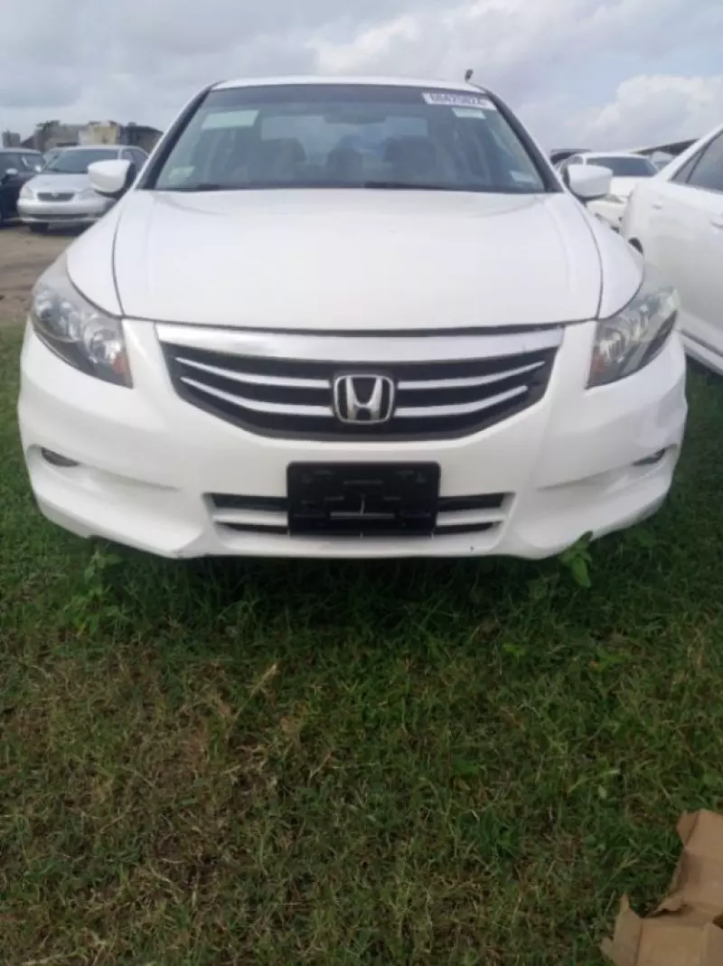 Honda Accord   - 2012