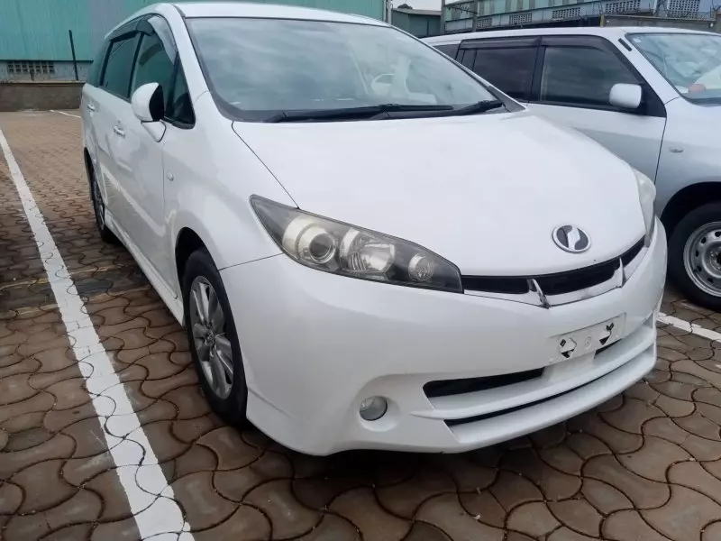 Toyota Wish   - 2012