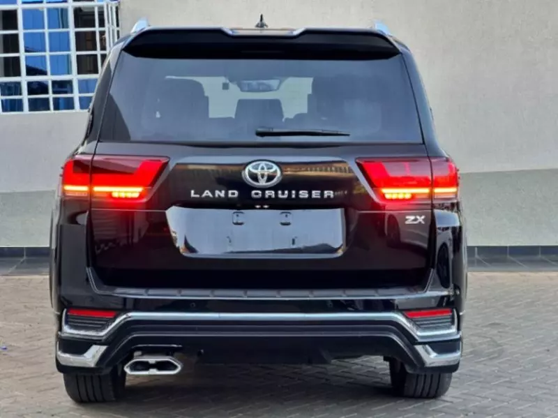 Toyota Landcruiser ZX