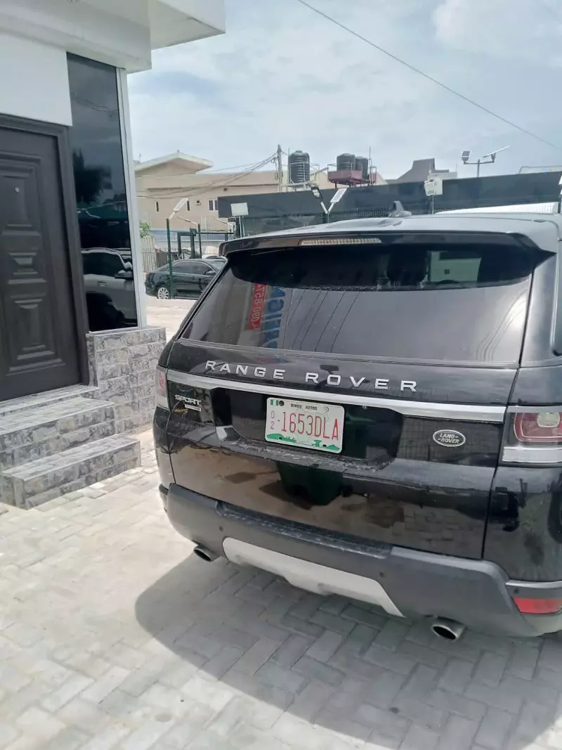 Land Rover Range Rover Sport   - 2015
