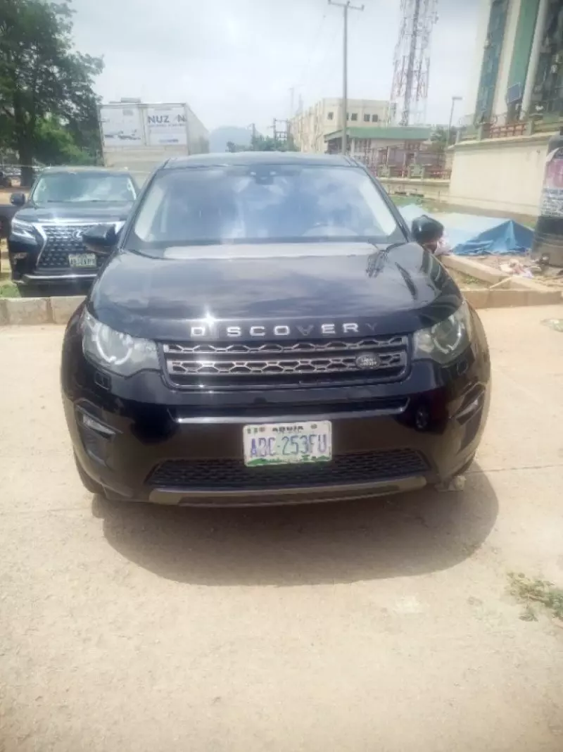 Land Rover Discovery   - 2015