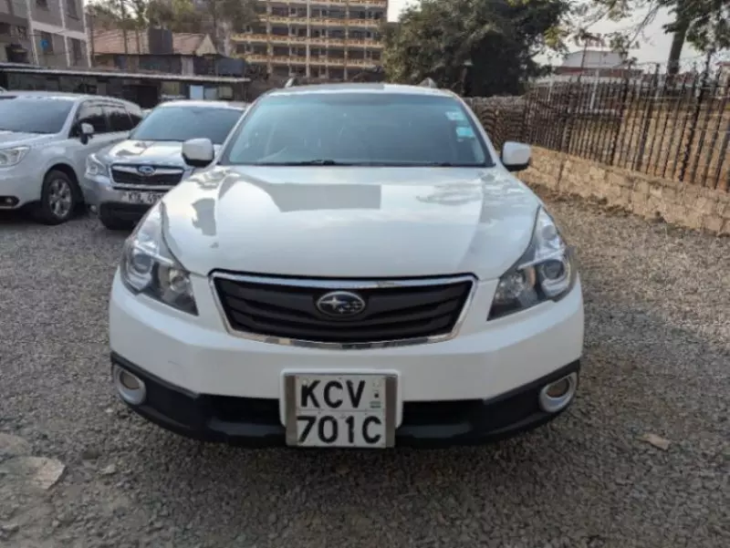 Subaru Outback   - 2012