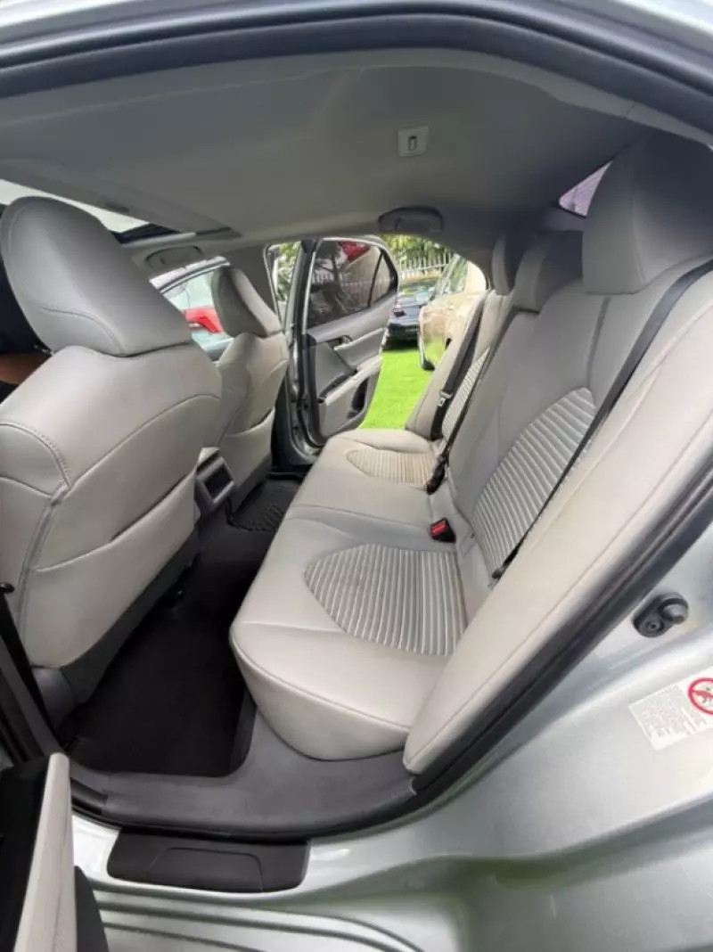 Toyota Camry   - 2018