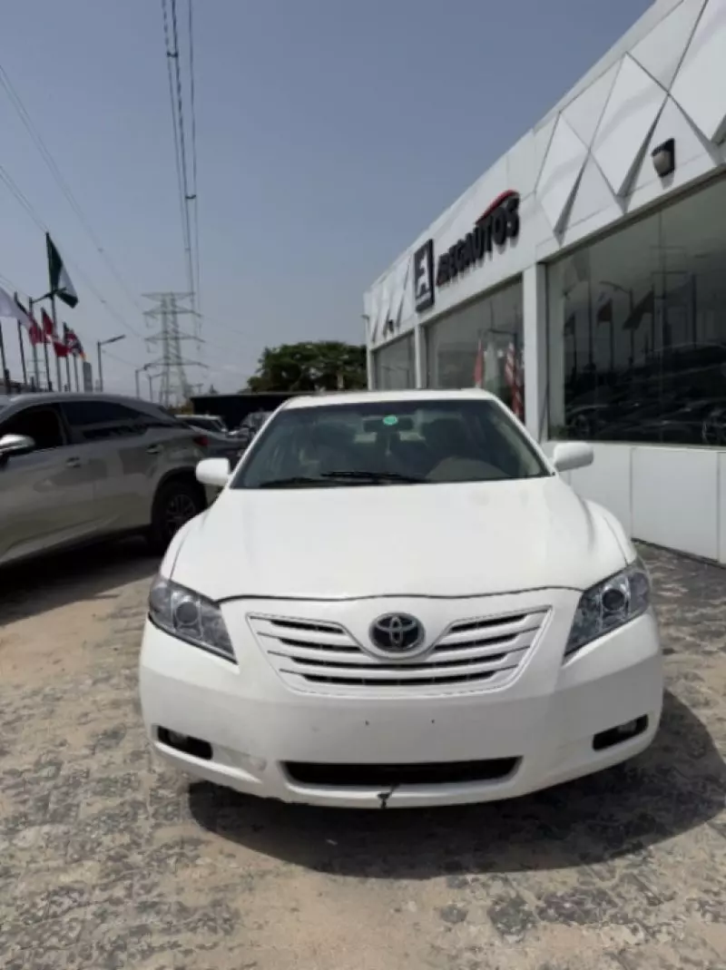 Toyota Camry   - 2007