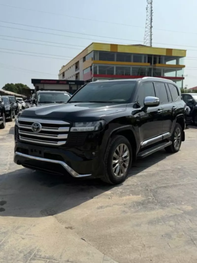 Toyota Land Cruiser GXR   - 2021