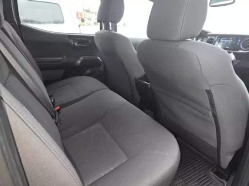 Toyota Tacoma   - 2017