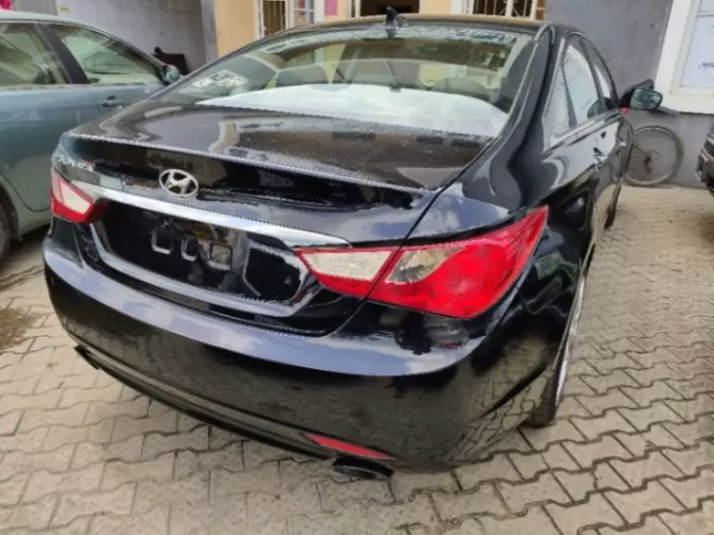 Hyundai SONATA 2,0L BVA GL   - 2012