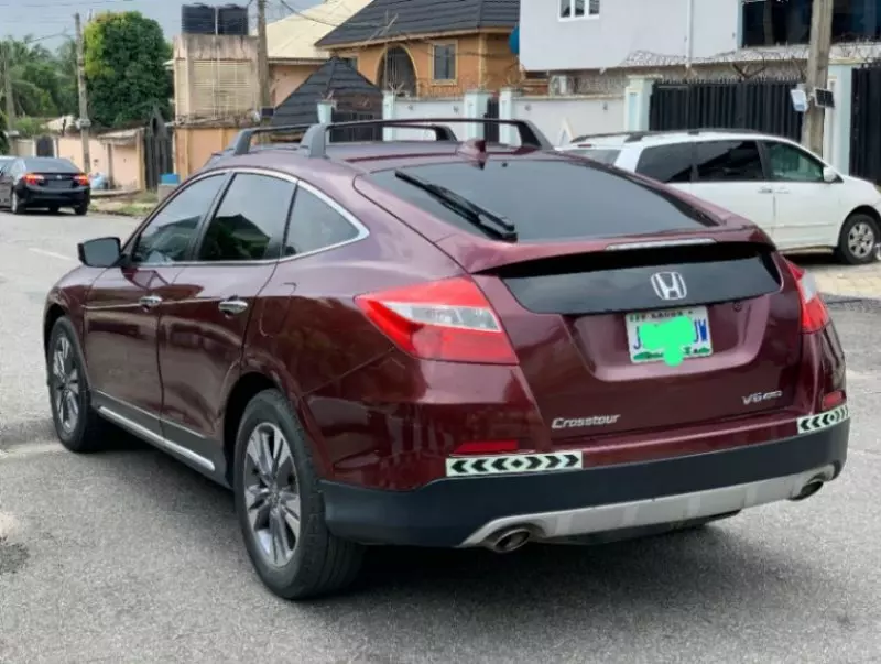 Honda Crosstour   - 2013