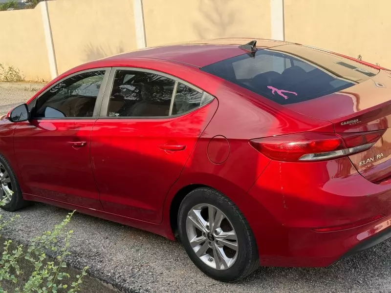 Hyundai Elantra   - 2017