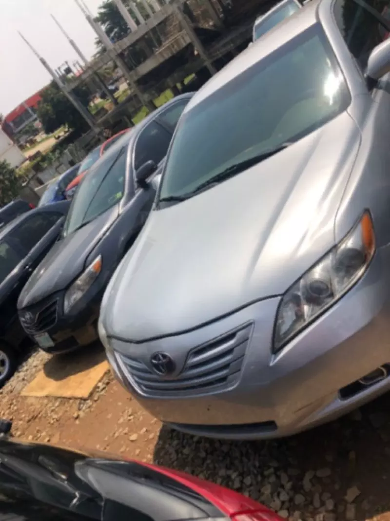 Toyota Camry   - 2008