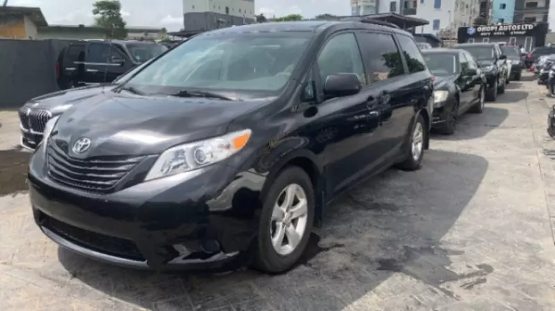 Toyota Sienna