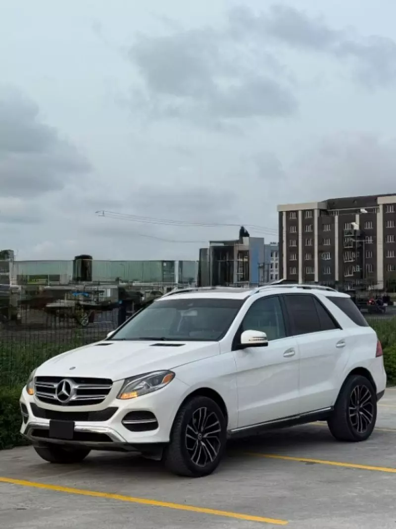 Mercedes-Benz GLE-Class   - 2016
