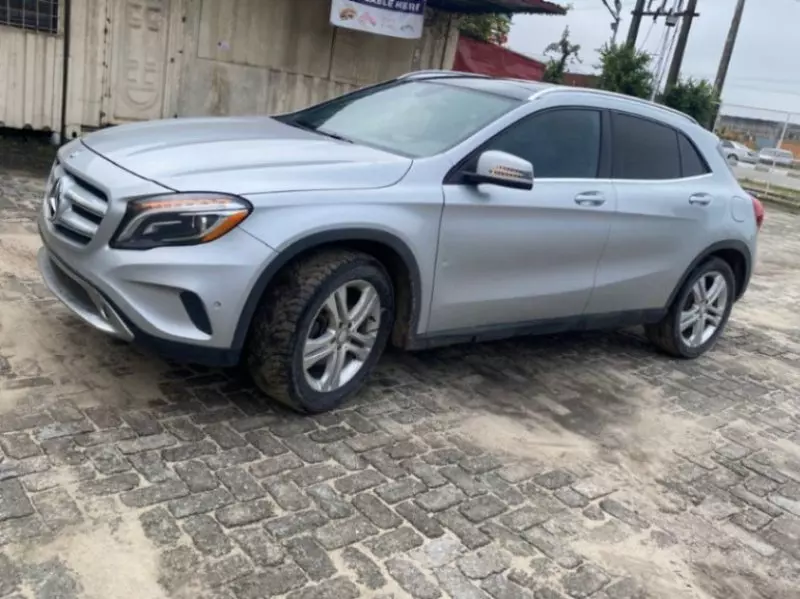 Mercedes-Benz GLA 250   - 2016