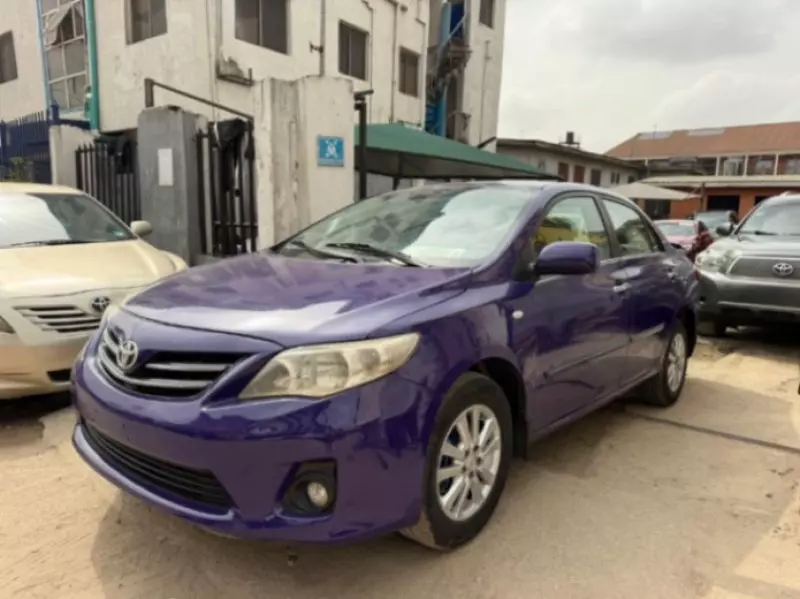 Toyota Corolla   - 2011