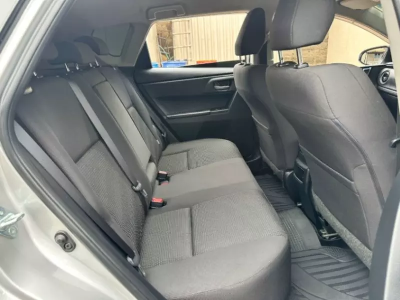 Toyota Auris   - 2017