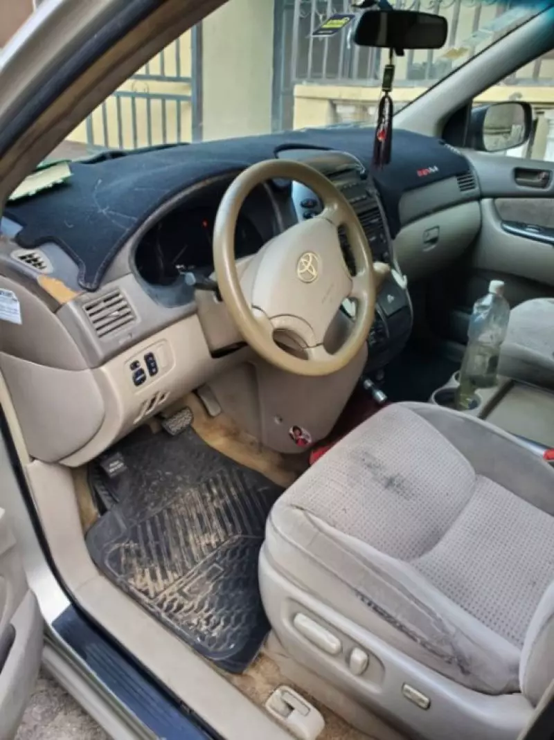 Toyota Sienna   - 2008