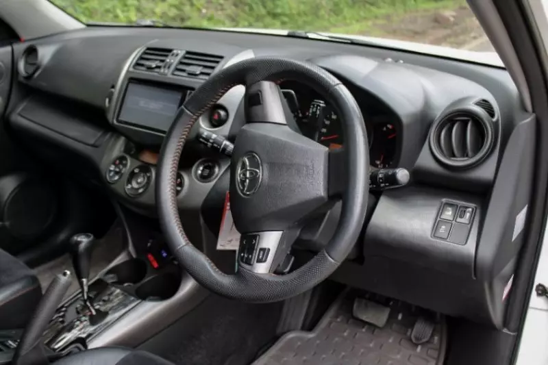 Toyota Vanguard    - 2013