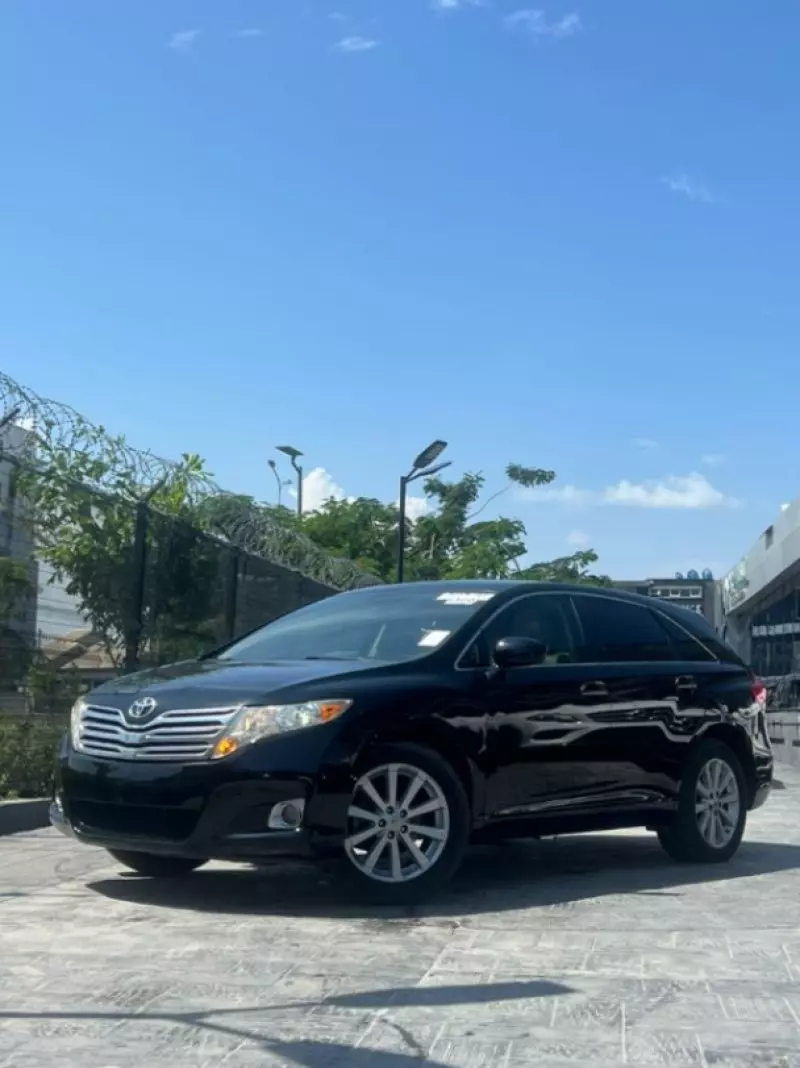 Toyota Venza   - 2012
