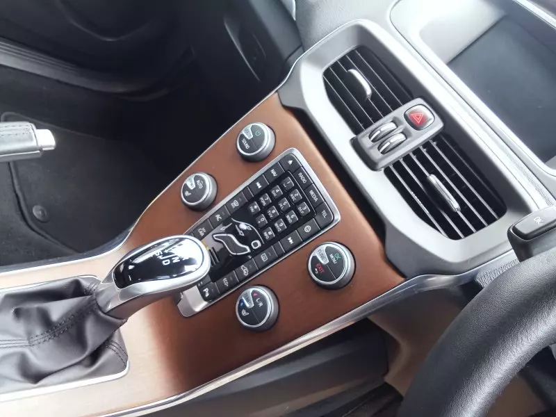 Volvo V40   - 2017
