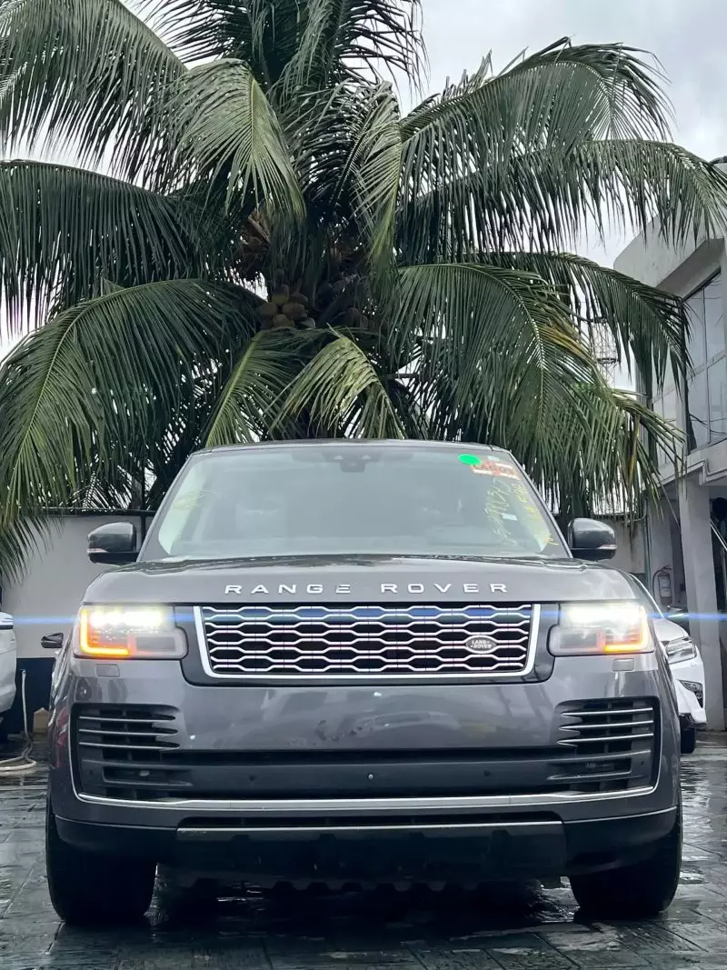 Land Rover Range Rover   - 2018