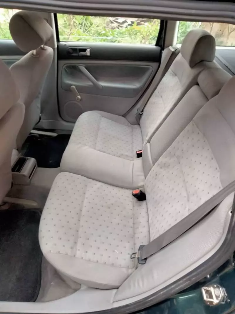 Volkswagen Passat   - 2004