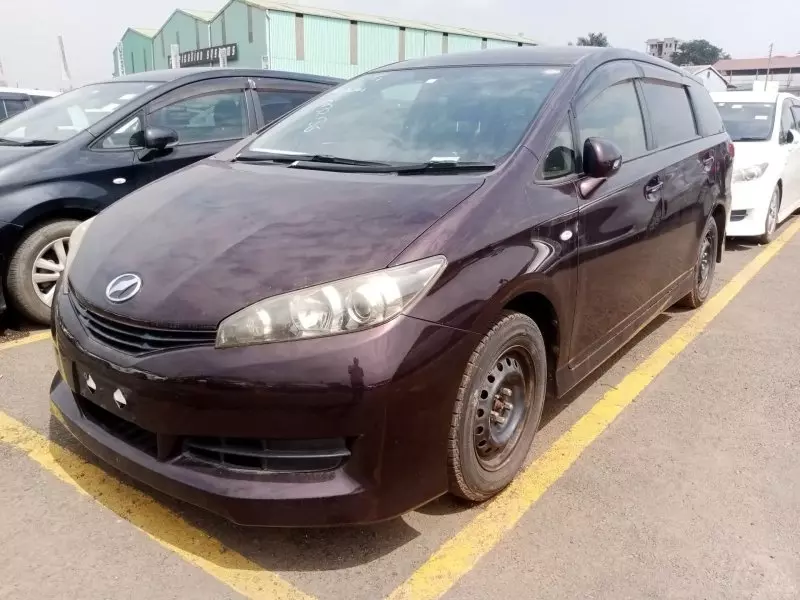 Toyota Wish   - 2012