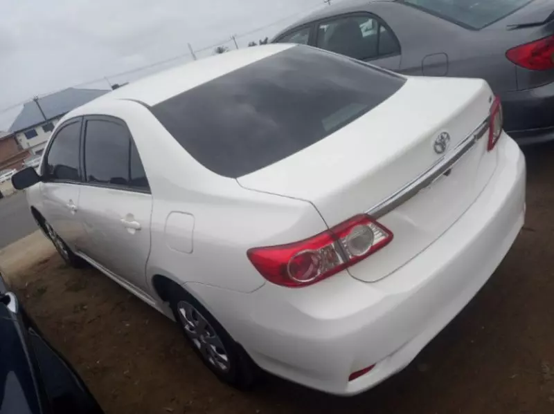 Toyota Corolla   - 2011