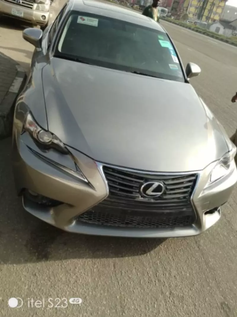 Lexus IS 250   - 2014