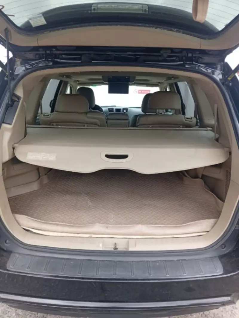 Toyota Highlander   - 2010