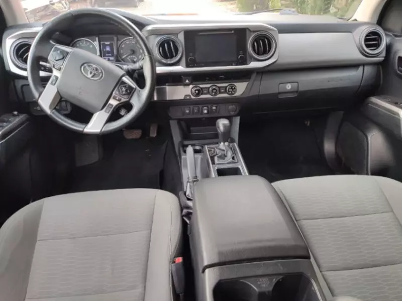 Toyota Tacoma   - 2018